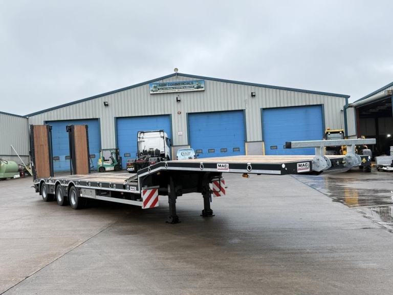 MAC MAC-S3-44 TRI AXLE TRAILER