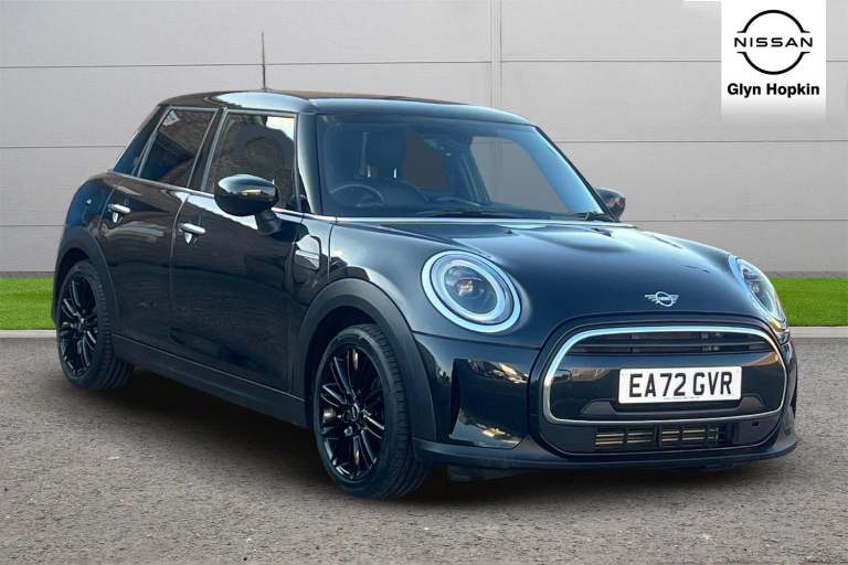 image for 2022 MINI Hatch 1.5 Cooper Exclusive 5dr Auto Hatchback Petrol Automatic
