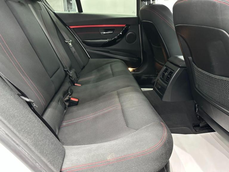 2017 BMW 3 Series 2.0 330e 7.6kWh Sport Auto Euro 6 (s/s) 4dr SALOON Petrol/Electric Hybrid Autom...