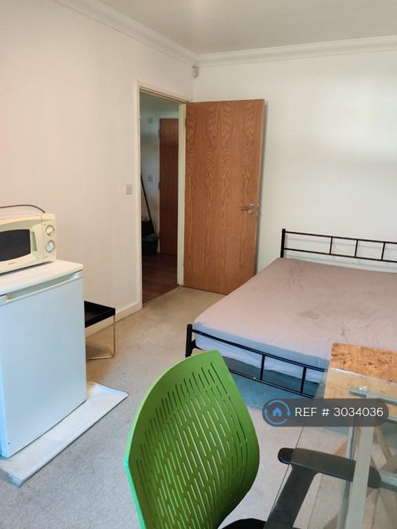1 bedroom in Keens Road, Croydon, CR0 (#3034036)