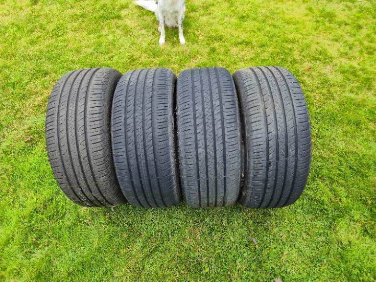 4 x Goodyear Efficient Grip Performance SUV 245/45 R19