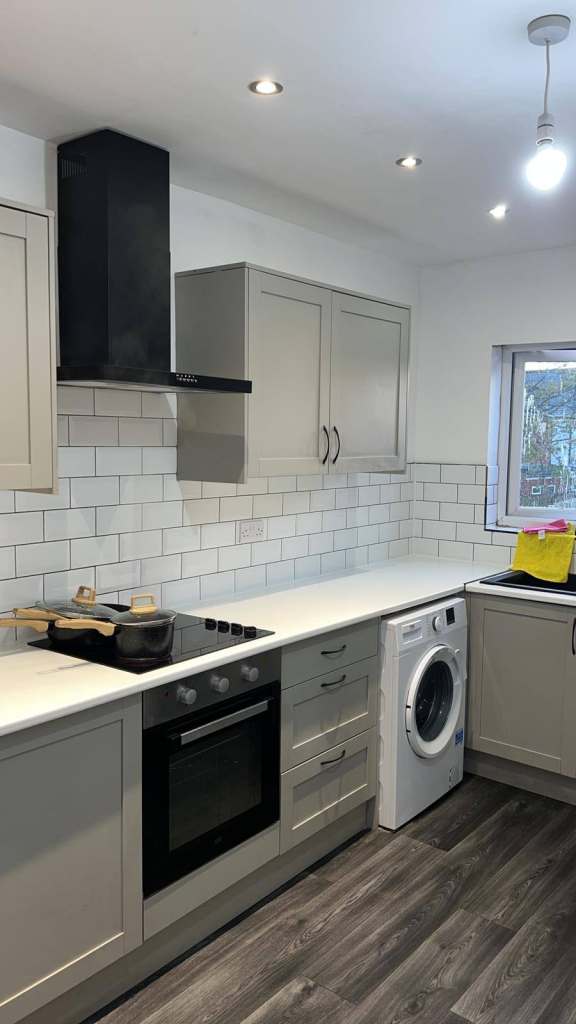 Spacious & Cosy Double Room For Rent AT B66 4RQ