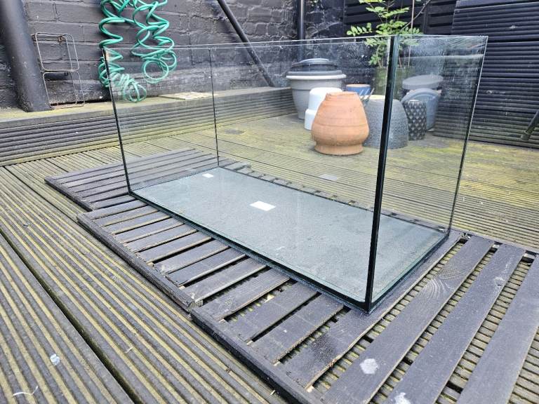 Aquarium fish tank 112L (80x35x40cm) |