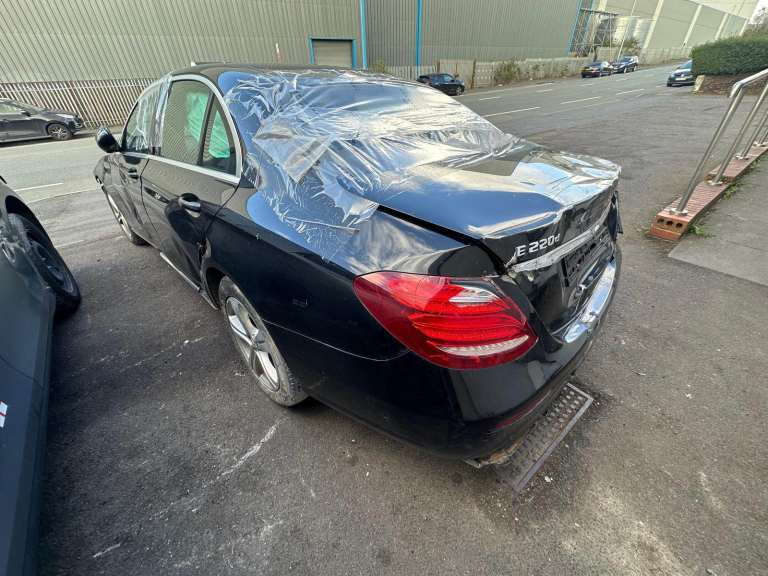2016 MERCEDES-BENZ E CLASS E220D SE 4DR 9G-TRONIC BREAKING FOR PARTS