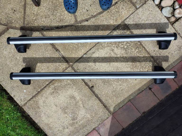 Thule Exodus Aero roof bars