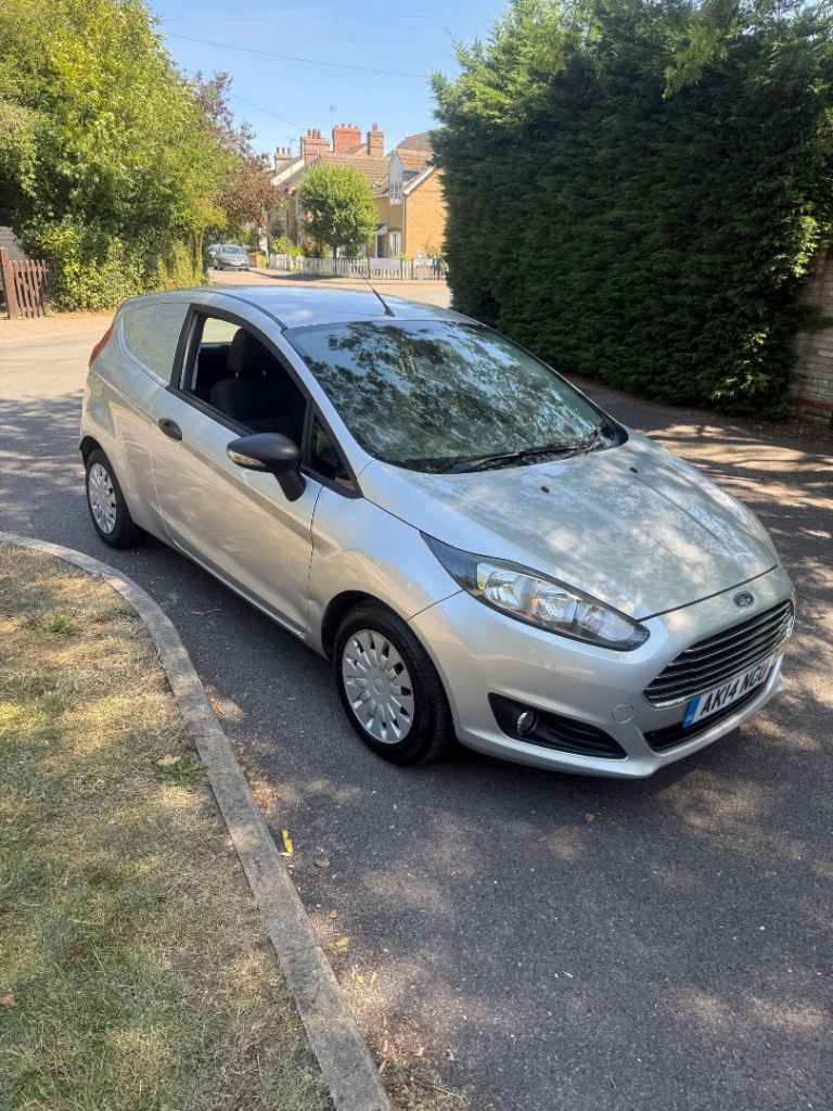 2014 ford fiesta van 