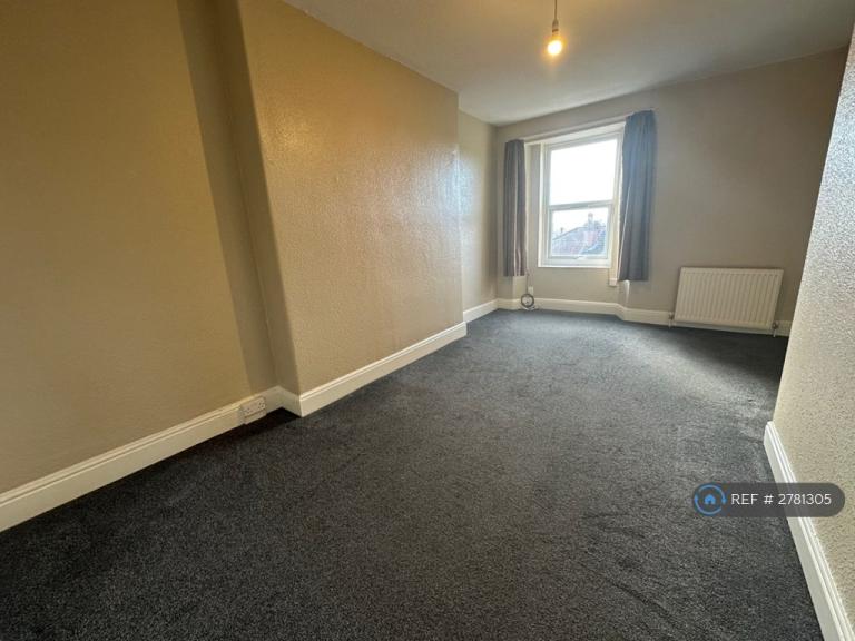 1 bedroom flat in Claremont Road, Bristol, BS7 (1 bed) (#2781305)