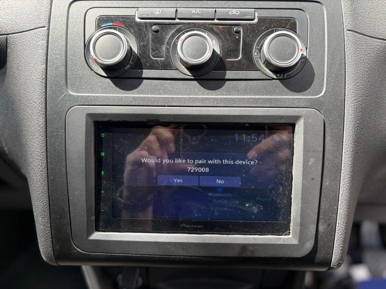 2014 Volkswagen Caddy 1.6 TDI 102PS Highline Van PANEL VAN DIESEL Manual