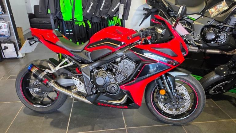 Honda CBR650R