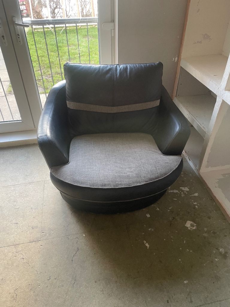 Couch swivel chair and poofy