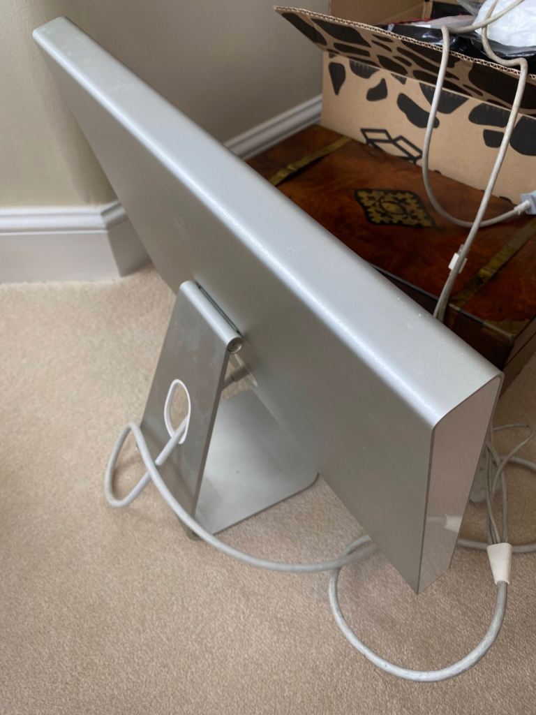Apple Cinema HD Display "23 - Not currently functioning