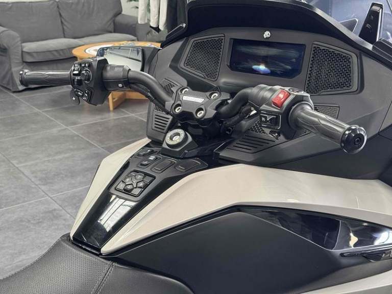 Can-Am Spyder RT 1330