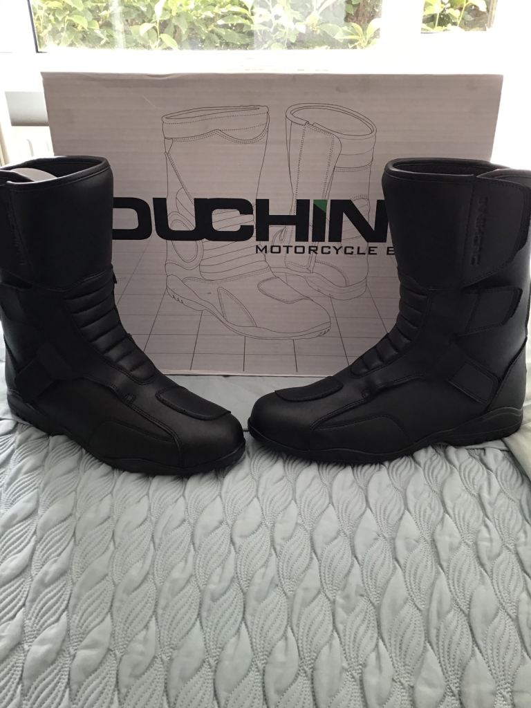 Duchinni Detroit Motorcycle Boots Size 10 As New and Still Boxed