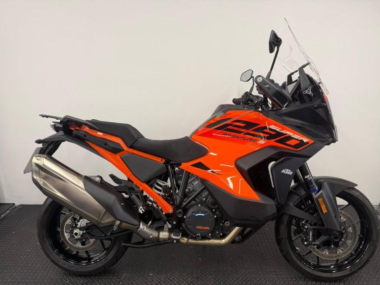 KTM 1290 SUPER ADVENTURE S ** TFT DISPLAY - QUICK SHIFTER PLUS - RIDER MODES **