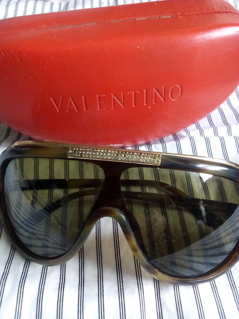 Genuine 'Valentino' Ladies Sunglasses & Original Case