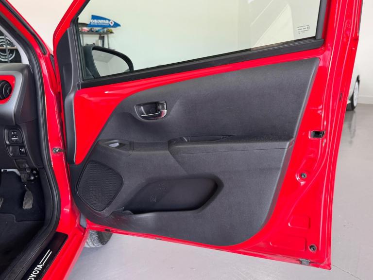 2019 Toyota AYGO 1.0 VVT-i x-play Euro 6 5dr HATCHBACK Petrol Manual