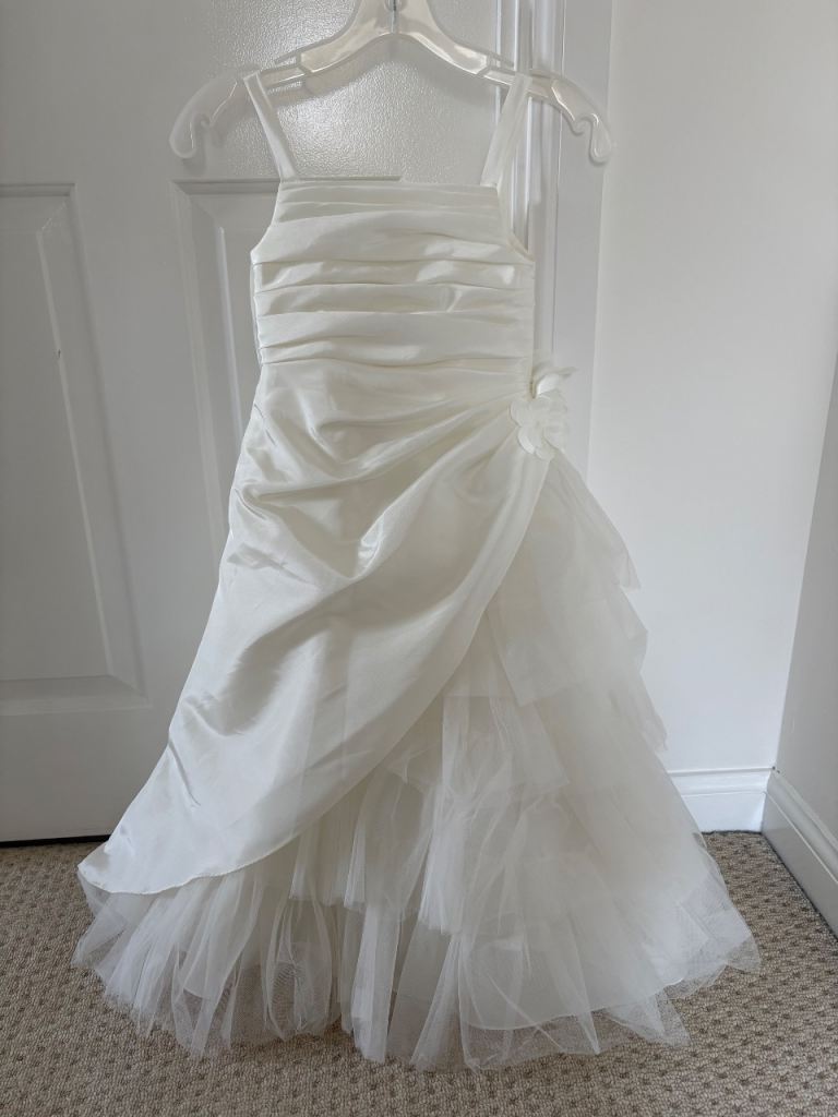Ivory kids designer bridesmaid dress 5-6 Mori Lee by Madeline Gardner - Brand new with tags