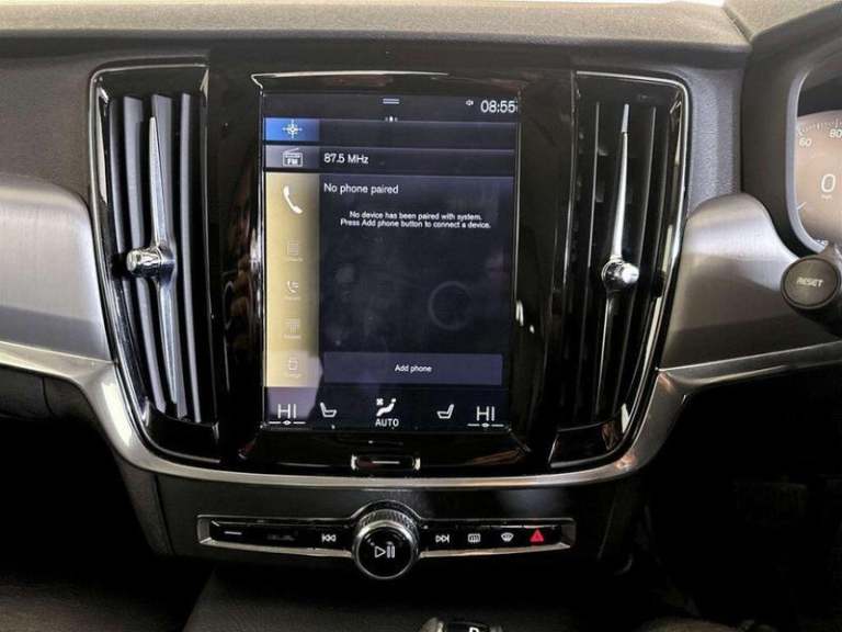 2020 Volvo S90 2.0 T4 Momentum Plus 4dr Geartronic SALOON PETROL Automatic