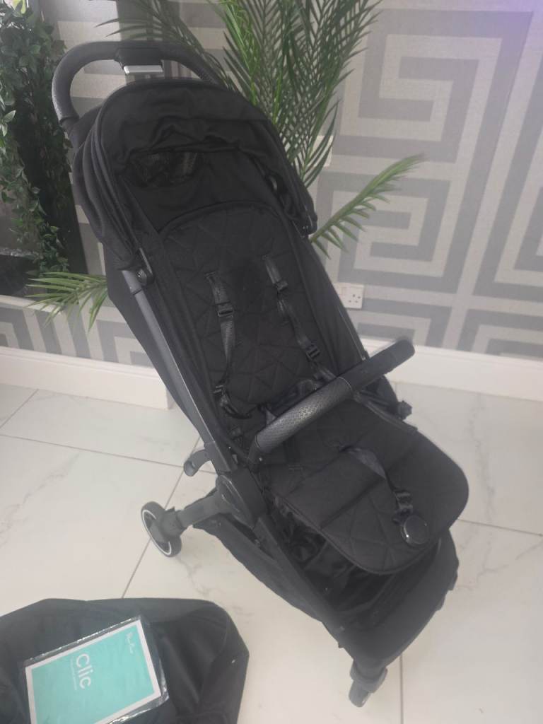 Clic Black Pushchair/Stroller – Good Condition