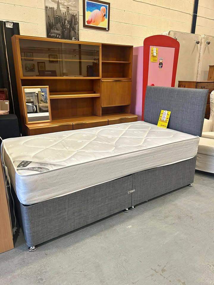 BRAND NEW 3ft Single Divan Bed with Storage Drawers & Mattress - Fast Delivery - COD