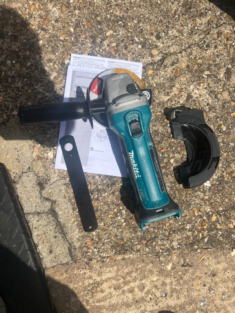 Makita Angle Grinder with Guard and Spanner