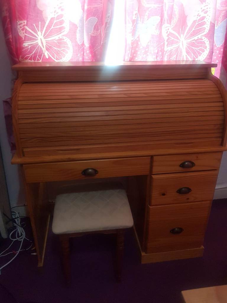 Solid Wood Roll-Top Desk with Stool 