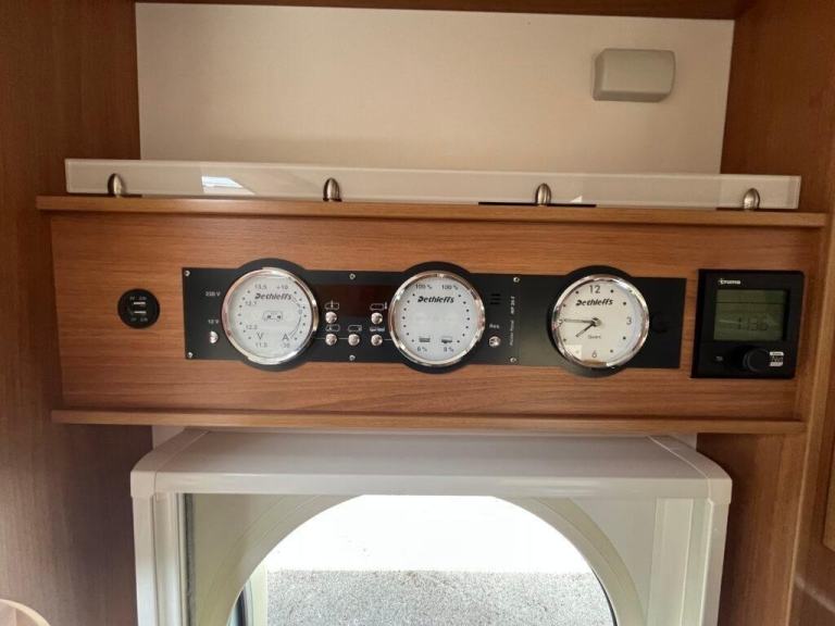 Dethleffs Espirit 7870 Comfort 7 Berth 6 Belt End Garage Motorhome