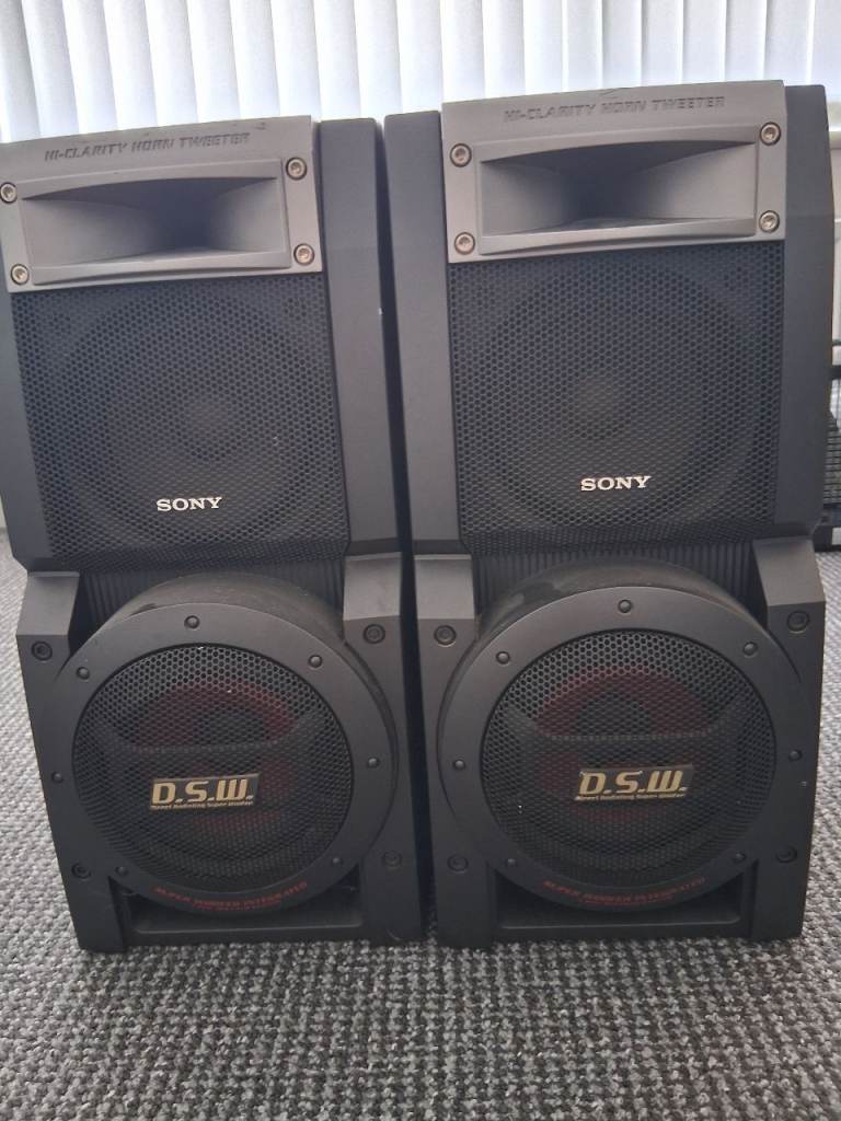 Pair of Speakers – Black, Good Condition