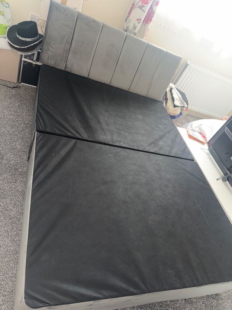 Double divan bed 