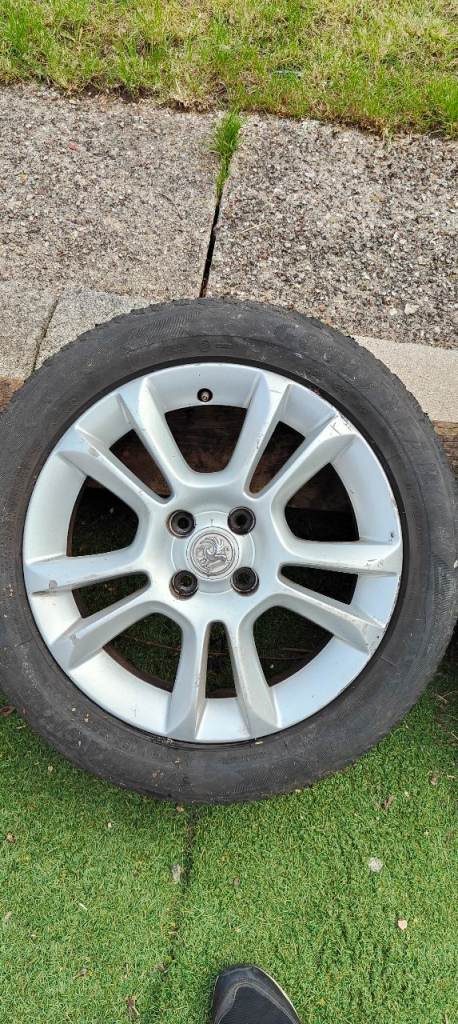 16 inch vauxhall Corsa d twin 5 spoke alloy wheel with tyre used