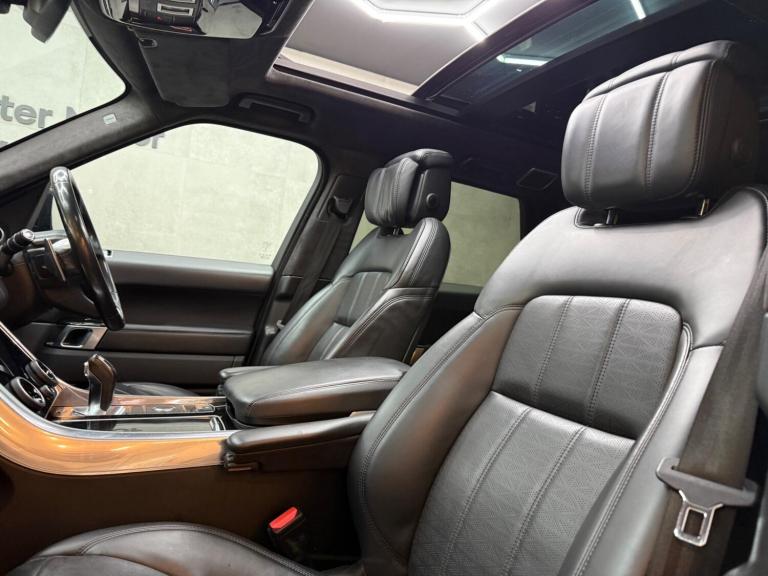 2020 Land Rover Range Rover Sport 3.0 SD V6 Autobiography Dynamic Auto 4WD Euro 6 (s/s) 5dr ESTAT...