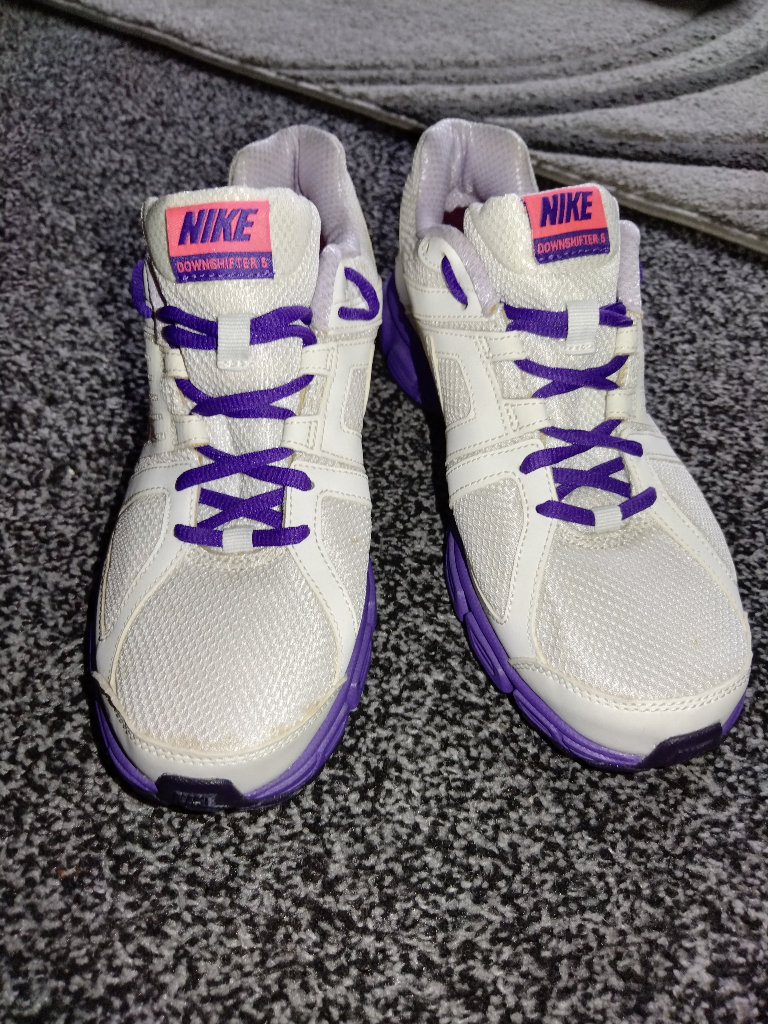 size 7 women's new running shoes