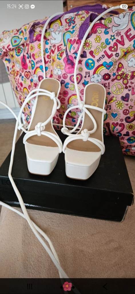 New White Strappy Platform Heels – Size 7