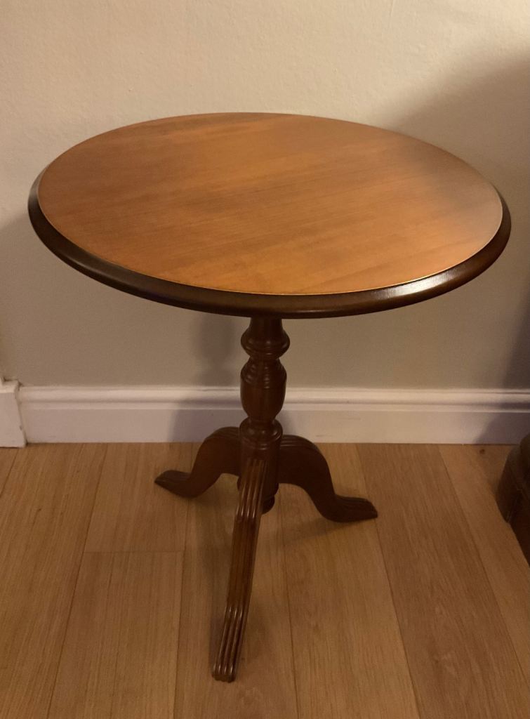 image for Vintage Style Wine Table