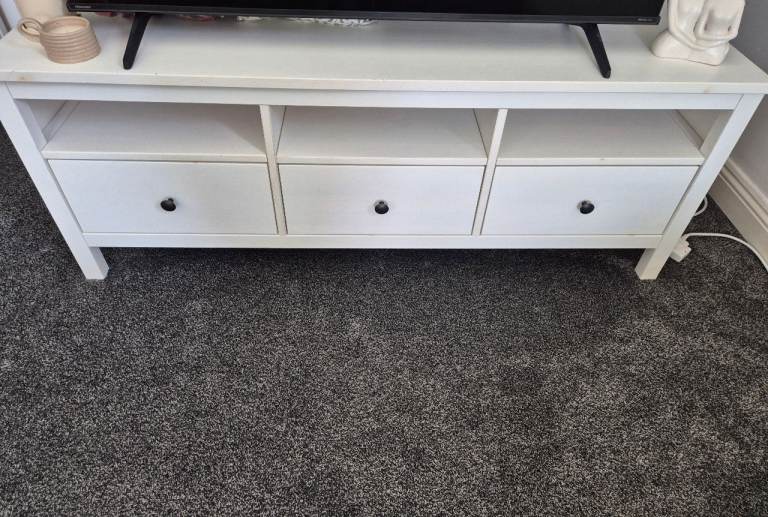 IKEA Hemnes TV unit