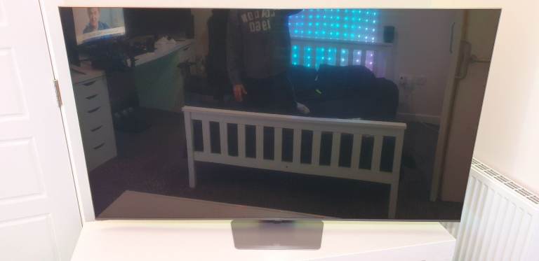 SAMSUNG 4K 120HZ QE65Q80DATXXU £1200 RRP LIKE NEW + HIGH GLOSS UNIT RRP £165 . 600 TV 650 BOTH