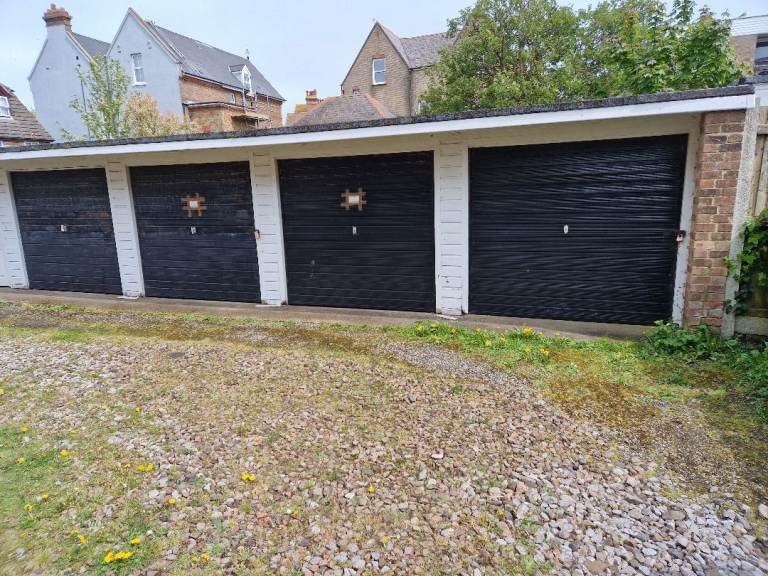 Garage to Rent, central Folkestone