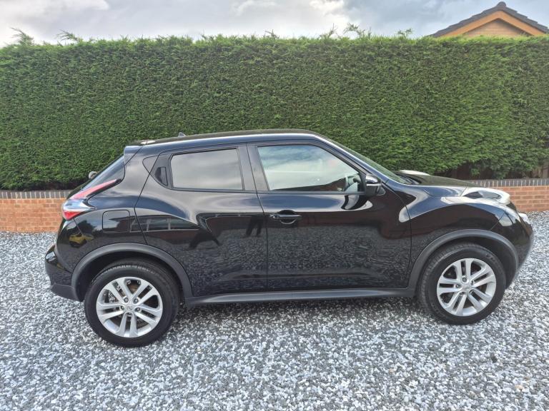 2016 Nissan Juke 1.2 DiG-T N-Connecta 5dr HATCHBACK Petrol Manual