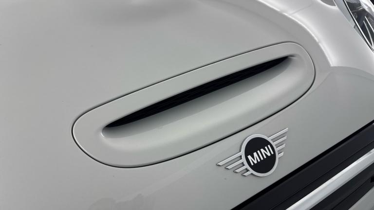 2021 MINI Hatch 135kW Cooper S Level 1 33kWh 3dr Auto HATCHBACK ELECTRIC Automatic