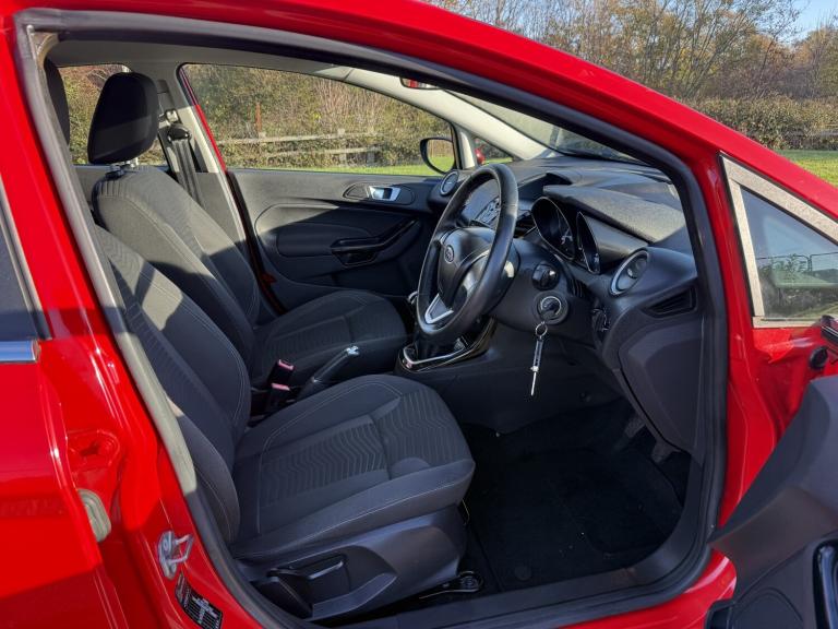 FORD FIESTA 1.3 Zetec 2015