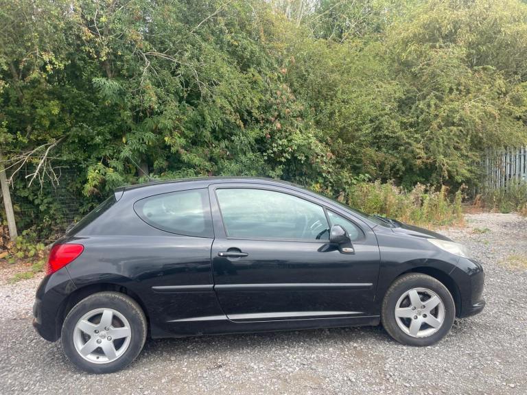 PEUGEOT 207 1.4 VERVE 09 REG BLACK 3 DOOR MOT NOVEMBER 2ND 75859 MILES LOW INSURANCE  45+MPG