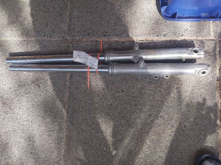 Yamaha secca forks