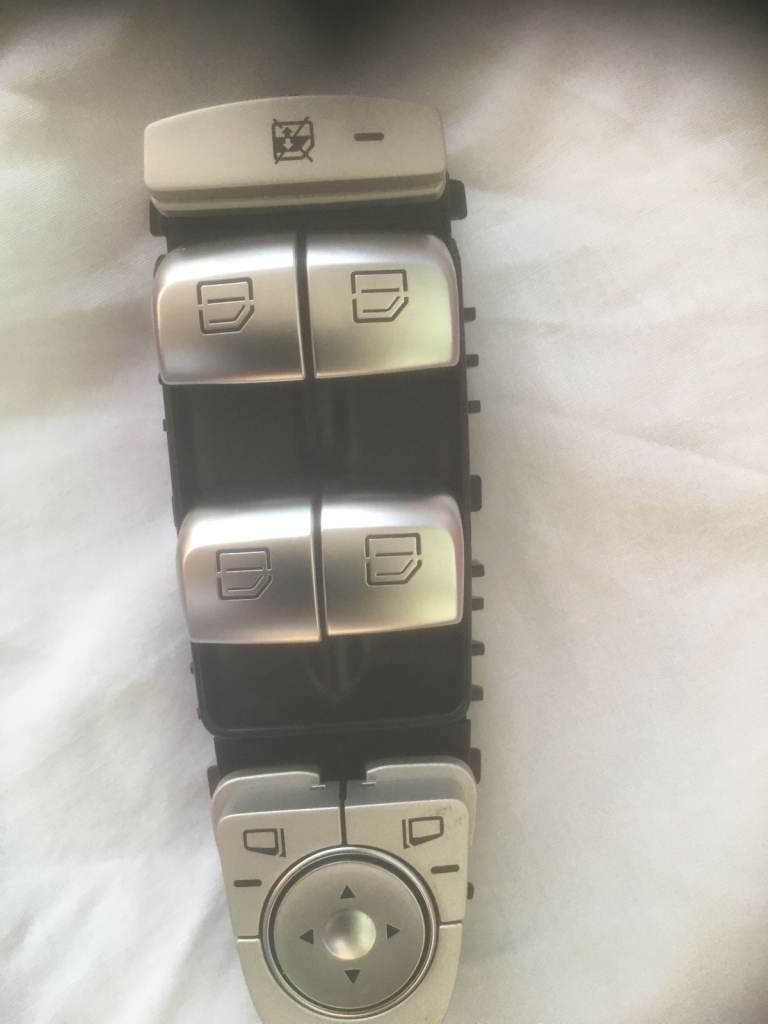 Mercedez C300 electric front windows module