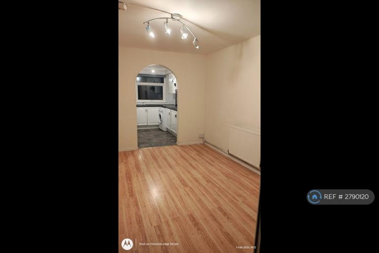 3 bedroom house in Great Holme Court, Northampton, NN3 (3 bed) (#2790120)