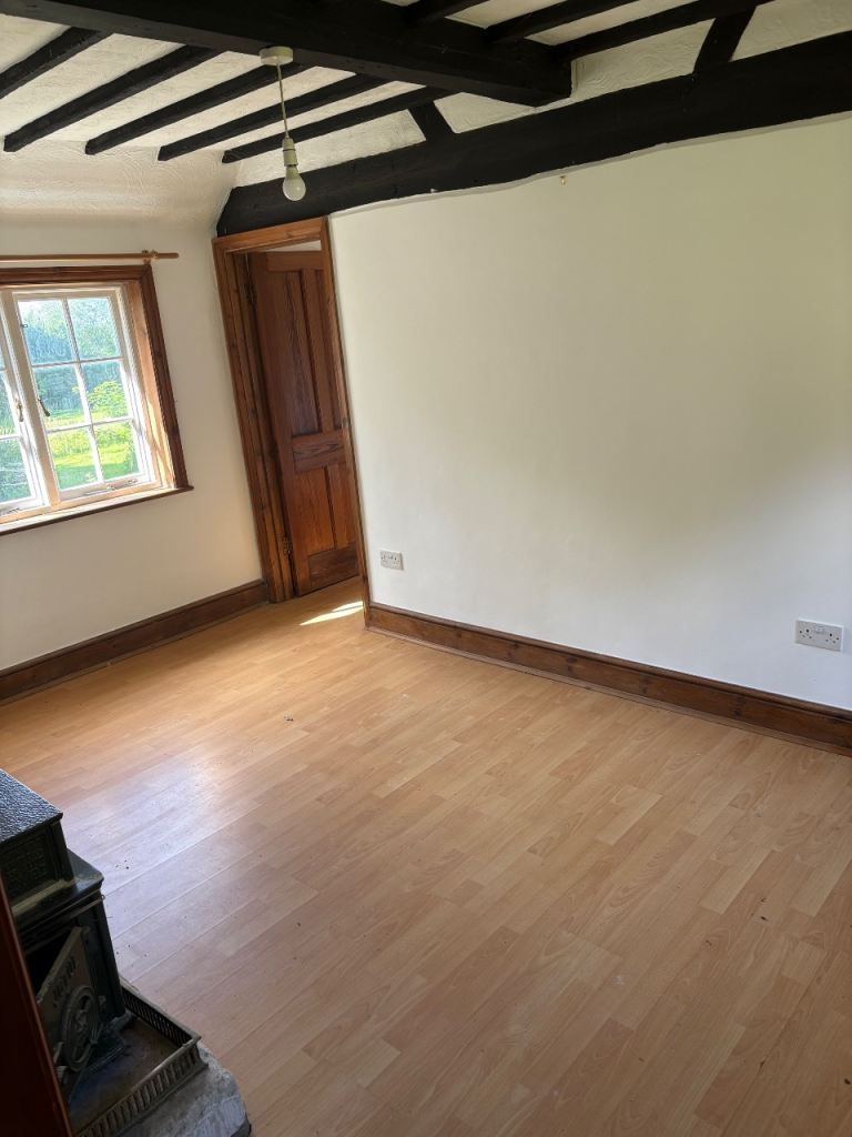 3 bedroom flat 