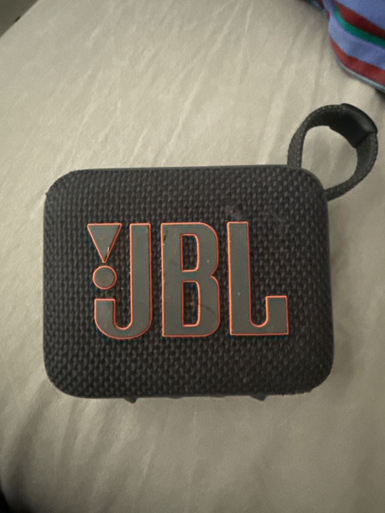 JBL Portable Bluetooth Speaker – Black, Good Condition
