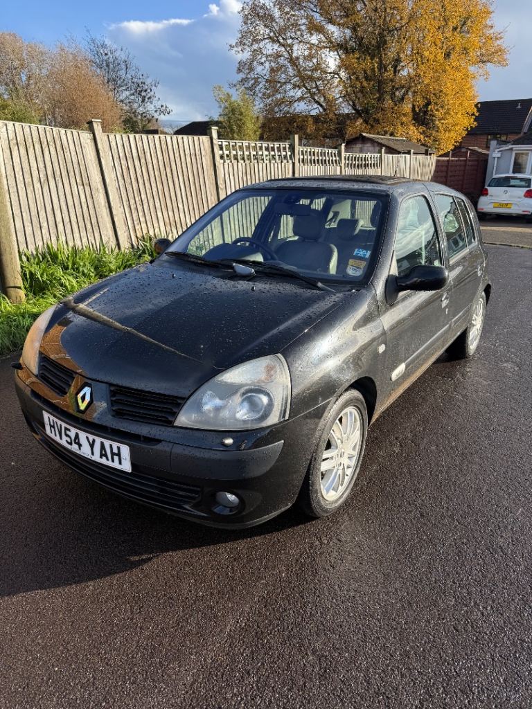 Renault, CLIO, AUTOMATIC 5 door hatch VERY low miles