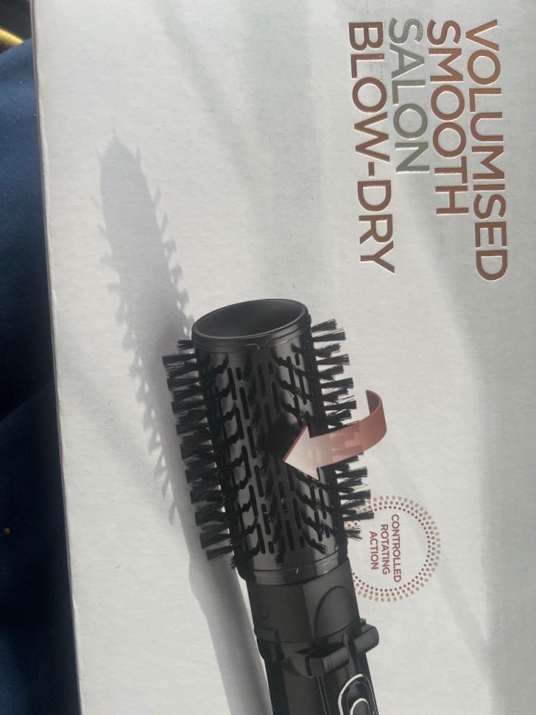 Volumised Smooth Salon Blow-Dry Brush – New
