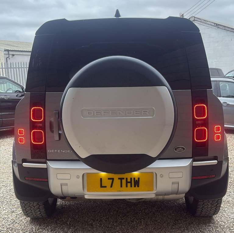 LAND ROVER DEFENDER 3.0 D250 MHEV SE 2021