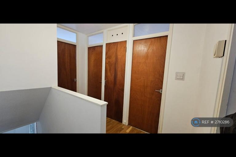 3 bedroom house in Budding Road, Eastington, Stonehouse, GL10 (3 bed) (#2710286)